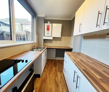 2 bedroom terraced house to rent - Photo 3