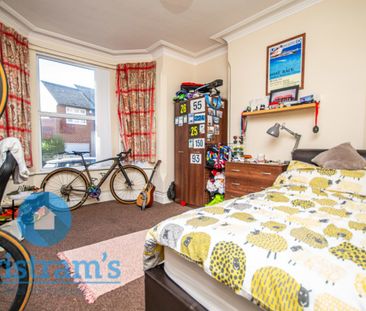 4 bed Semi-Detached House for Rent - Photo 5