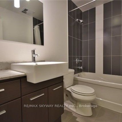 For Lease - 770 Bay Street Unit# 1409, Toronto, Ontario - Photo 1