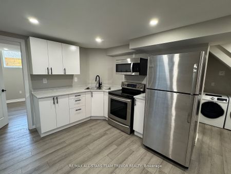 For Lease - 12 Verona Crescent Unit# Lower, Georgina, Ontario - Photo 3