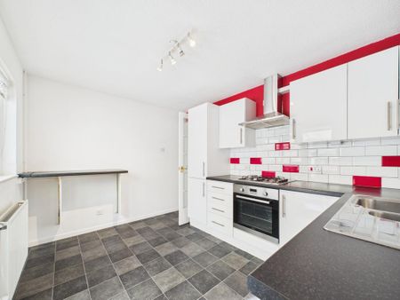 2 bedroom terraced house to rent - Photo 2