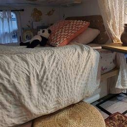 Pet-Friendly 27ft Tiny Home-Style Travel Trailer for Rent - Photo 2