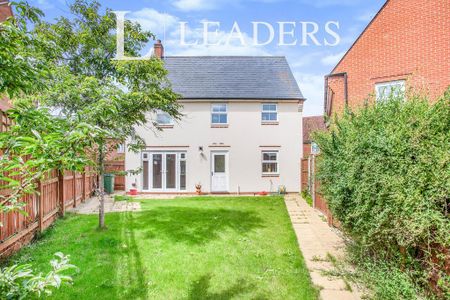 3 bedroom detached house to rent - Photo 5