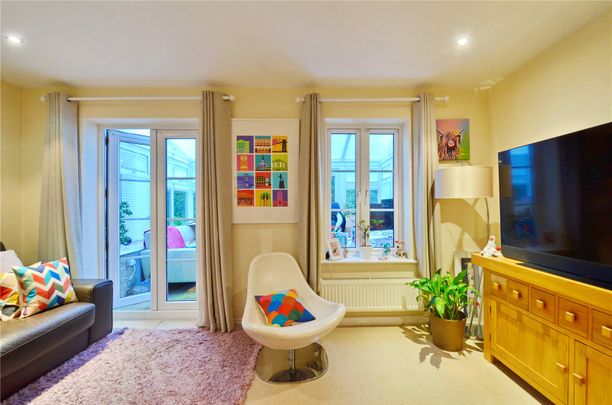 Pear Tree Avenue, Long Ashton - Photo 1