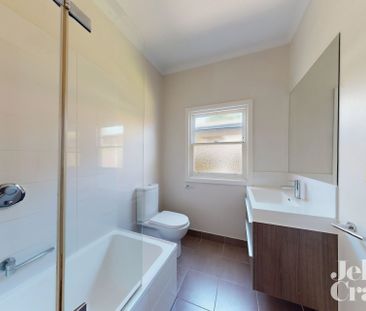 83 East Boundary Road, Bentleigh East - Photo 2