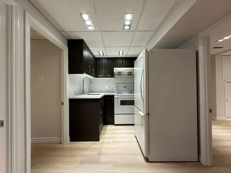 For Lease - 8 Midcroft Drive, Toronto, Ontario - Photo 3