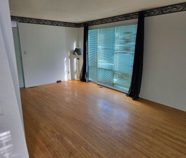 For Lease - 68 Epsom Downs Drive, Brampton, Ontario - Photo 5