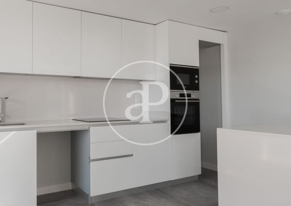 Flat for rent in Badalona