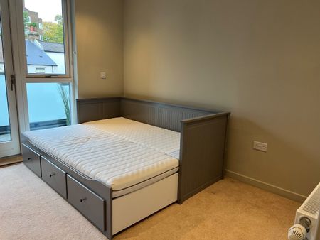 2 Bed Flat, Aura House, SW12 - Photo 3