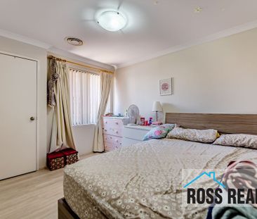 Stunning Home in Ellenbrook - Photo 4