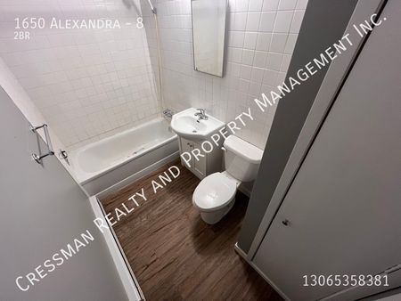 2 Bed 1 bath APARTMENT located in Regina, SK - Rosemont area - Photo 2