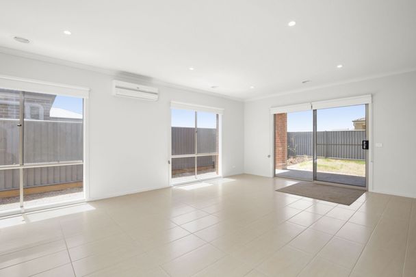 5 Offaly Street, Alfredton - Photo 1