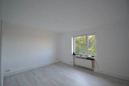 Renovierte 3-Zimmer-Wohnung im 1. OG in der Nähe des WKK's in Heide, Kreis Dithmarschen - Foto 3