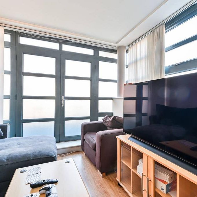 1 bedroom flat to rent - Photo 1