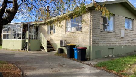 3 Bedroom Home - Photo 5