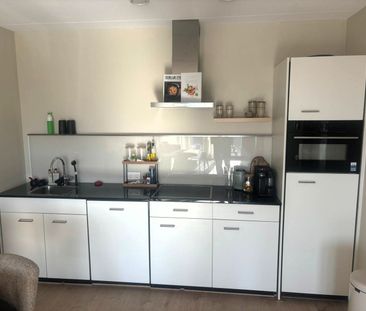 Appartement te huur: Moerbeilaan 56 2404 XE Alphen aan den Rijn - Photo 2