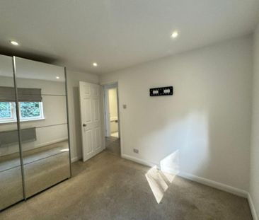 2 bedroom semi-detached house to rent - Photo 3