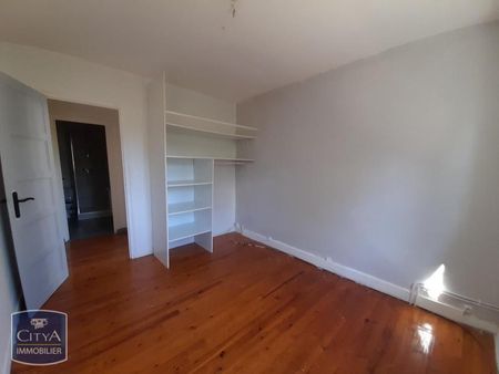 Location Maison 2 pièces 43m² ST FERREOL D AUROURE 43330 - Photo 3