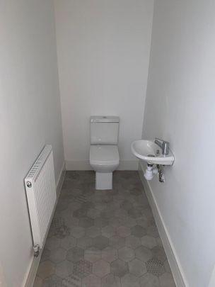 4 bedroom townhouse to rent - Photo 1