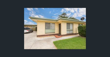 NEAT AS A PIN ! TWO BEDROOM UNIT IN GREAT LOCATION! - Photo 5