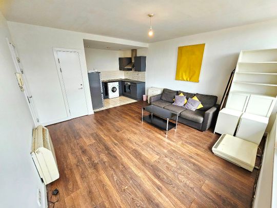 City Heights, Victoria Bridge Street, Salford, M3 - Photo 1