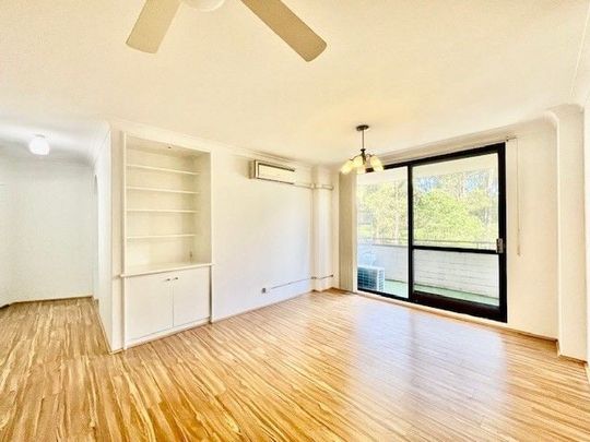 Freshly painted Two Bedroom Unit in Great Location! - Photo 1