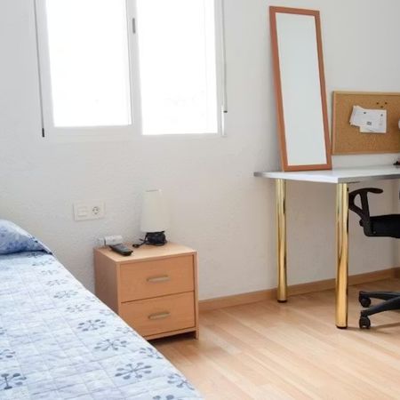 Carrer de la Ciutat de Mula, Valencia, Valencian Community 46021 - Photo 3