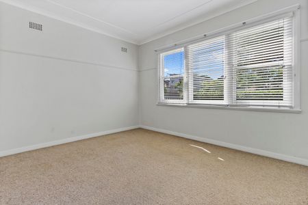 37 Mackie Avenue, New Lambton NSW 2305 - Photo 4