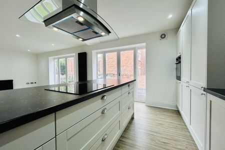 St. Marys Gate, Derby - Photo 5