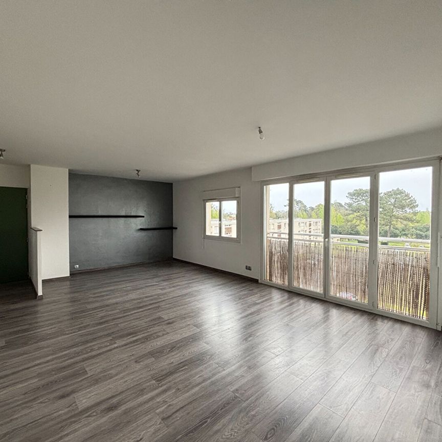 Location Appartement 3 pièces 71m² - Photo 1