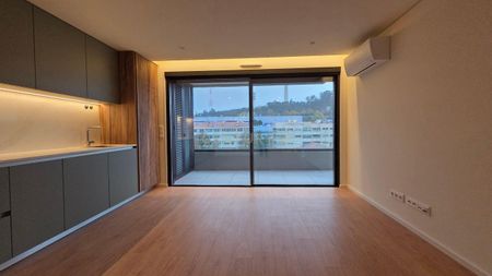 Oliveira do Douro, Porto - Photo 4