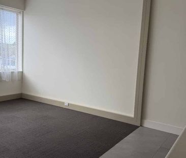 3-Bedroom Apartment in the Heart of Kumeu – Huapai, Auckland - Photo 1