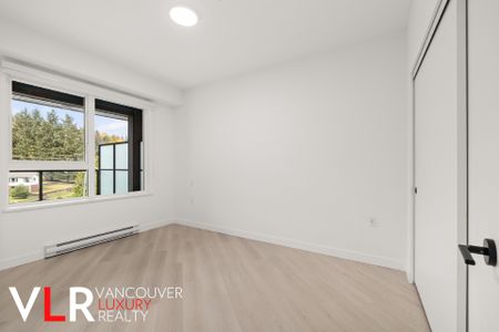 Condo in Port Moody, British Columbia - Photo 5