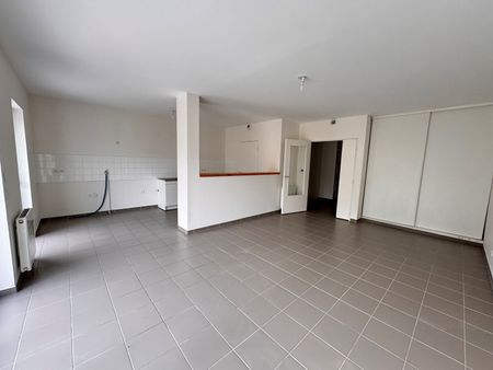 Location Maison 5 pièces 118m² - Photo 2