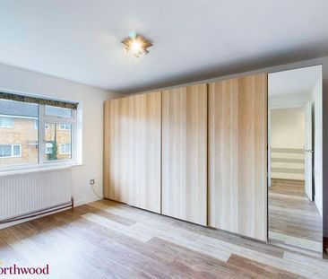 Evenlode, Banbury, OX16 - Photo 2