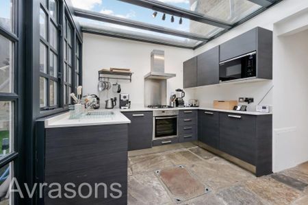 2 bedroom terraced house to rent - Photo 4