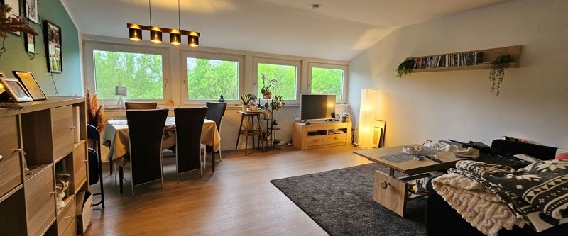 3 Zimmerwohnung im Dachgeschoss in ruhiger & zentraler Lage von Bremen Rönnebeck - Foto 1