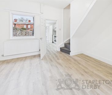 2 Bedroom Terraced House for Rent - Photo 1