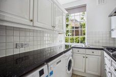 3 bedroom flat to rent - Photo 4