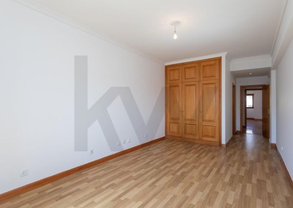 Apartamento T4 em Lisboa