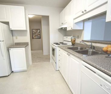 Beaverbrook Towers III - Photo 4