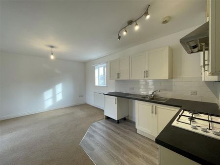 2 bedroom apartment to rent - Photo 4