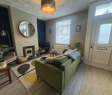 2 bedroom terraced house to rent - Photo 1