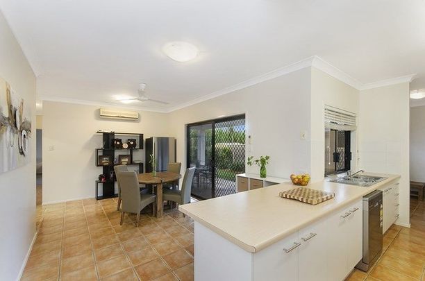 Spacious Entertainer In Quiet And Convenient Location - Photo 1