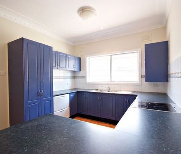 Three Bedroom Home in South Dubbo Location - Photo 6