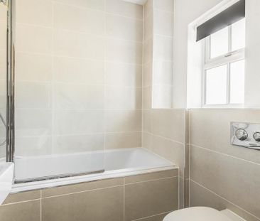 2 bedroom link detached house to rent - Photo 5