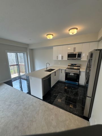 For Lease - 660 Colborne Street Unit# C-12, Brantford, Ontario - Photo 5