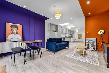 1 bedroom in a house share to rent - Photo 2