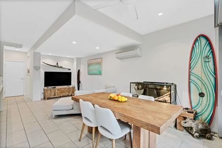 Stylish 3-Bedroom Townhouse in Brightwater! - Photo 3