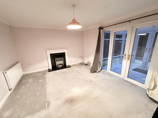 3 bedroom link detached house to rent - Photo 1
